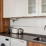 Principe Real Sunny Apartment Lisbon